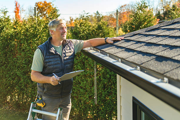 Professional Commercial Roofing technician working in Tehama, CA